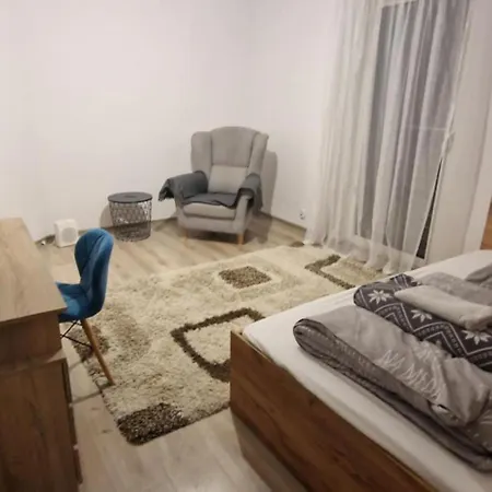 Ferienwohnung Cudowny Zakatek Z Ogrodem I Basenem Bukwica  Exterior foto