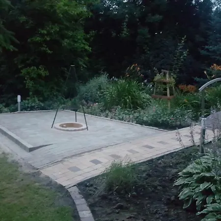 Ferienwohnung Cudowny Zakatek Z Ogrodem I Basenem Bukwica  Exterior foto