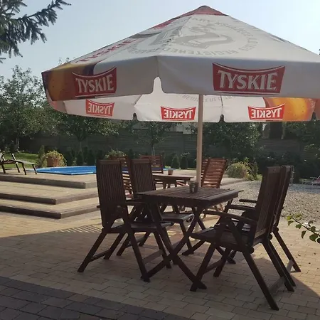 Ferienwohnung Cudowny Zakatek Z Ogrodem I Basenem Bukwica  Exterior foto