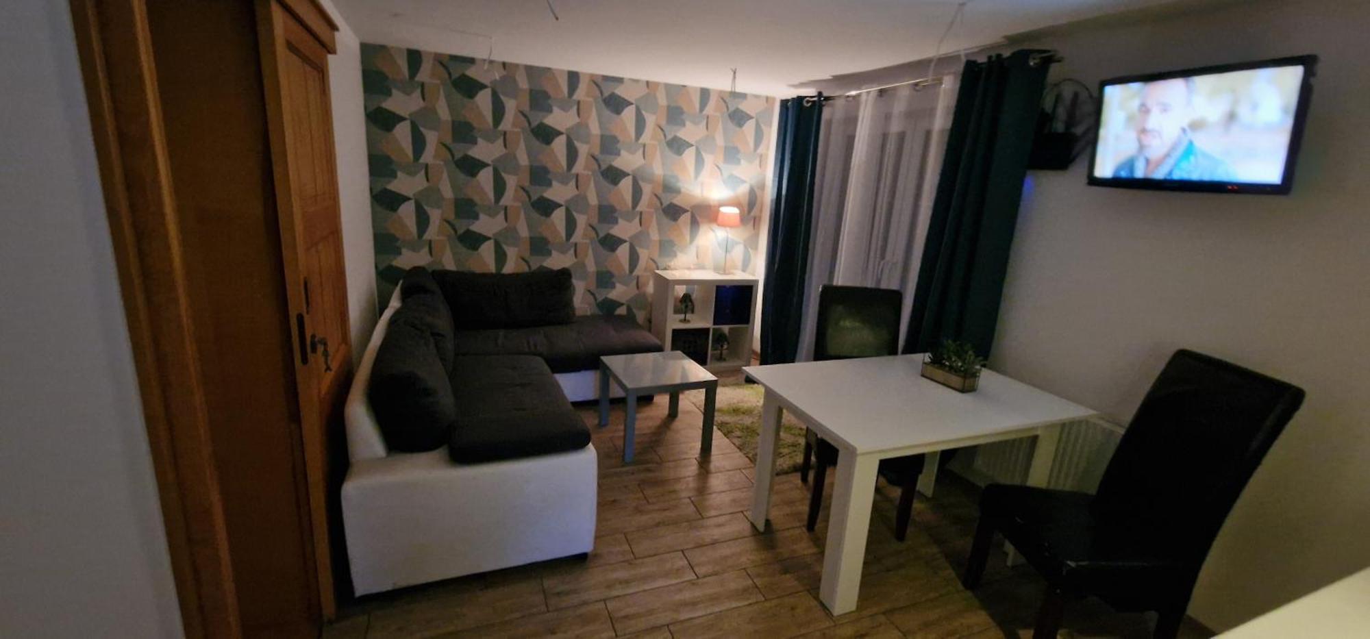 Apartment Cudowny Zakatek Z Ogrodem I Basenem *