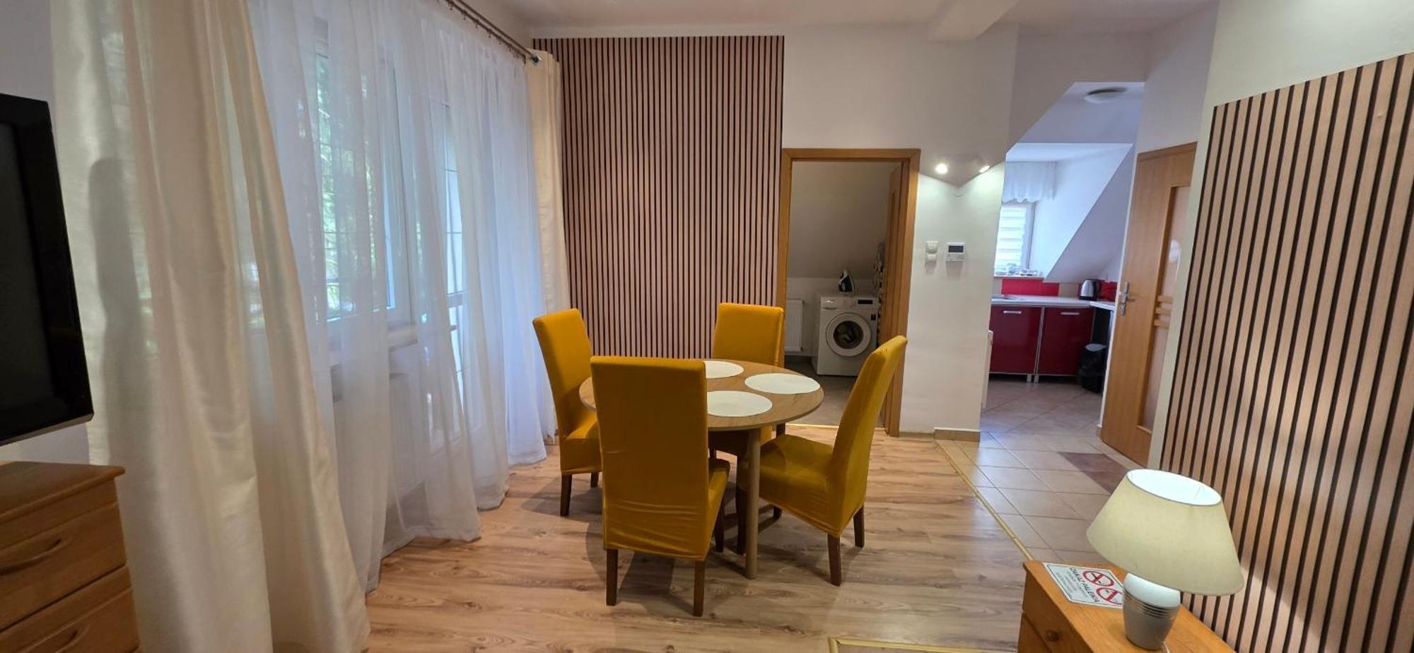 Apartment Cudowny Zakatek Z Ogrodem I Basenem Bukwica (Lower Silesia)