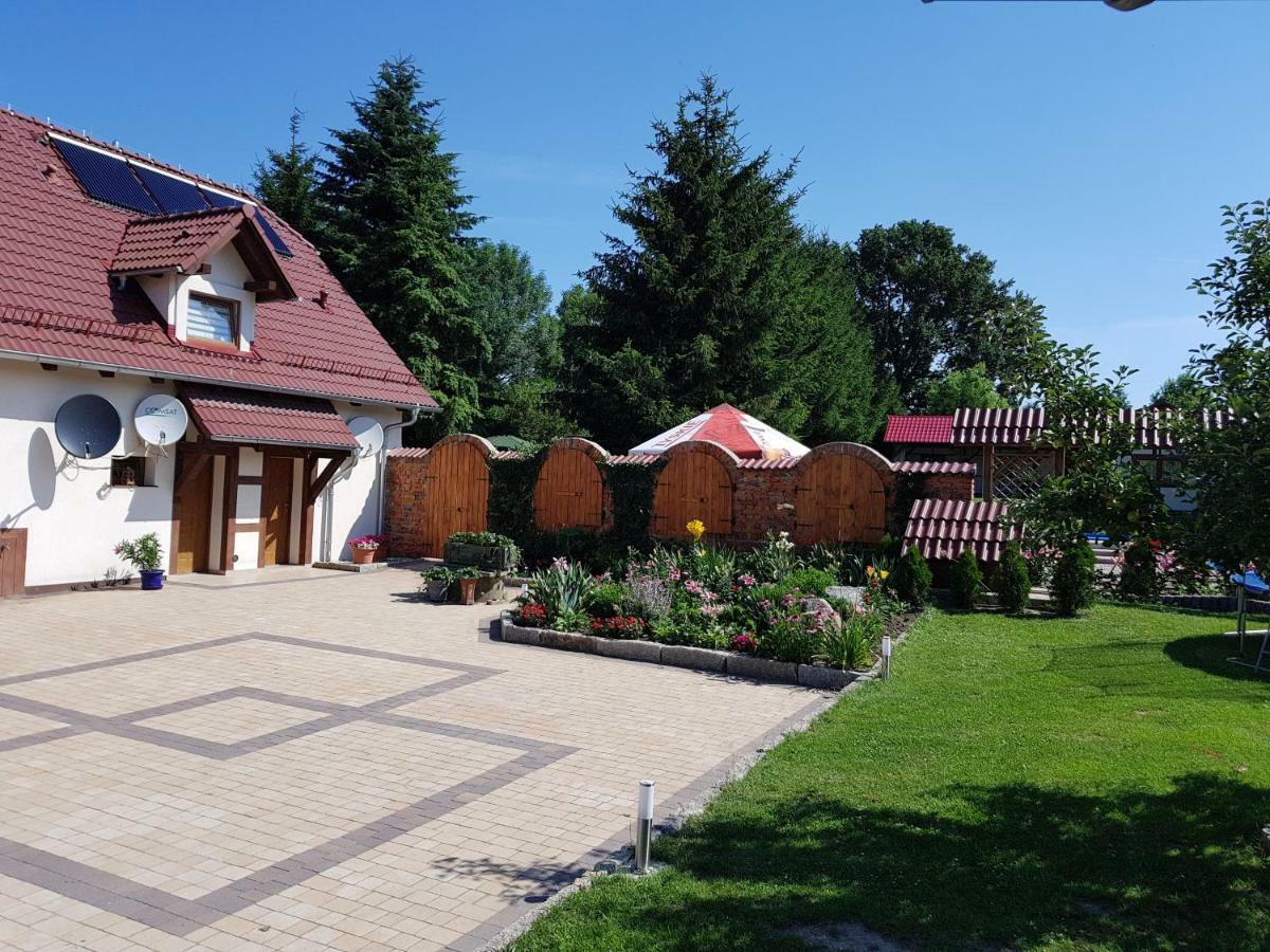 Cudowny Zakatek Z Ogrodem I Basenem Apartment *