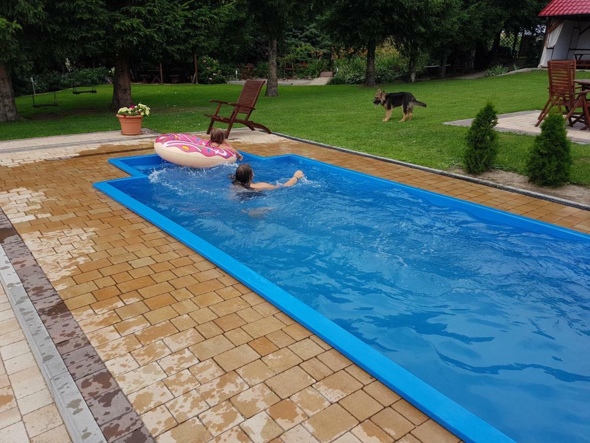 Cudowny Zakatek Z Ogrodem I Basenem Apartment
